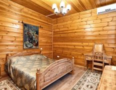 Парк средневековой истории Великое княжество Сула, Гостиница «Дом эконома» - фото 1