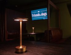 Бар Friends&dogs (Френдс&догс), Интерьер - фото 15