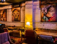 Бар-кальянная HookahPlace Lounge Bar Yakuba Kolasa (ХукаПлейс Лаунж Бар Якуба Коласа), Интерьер - фото 17