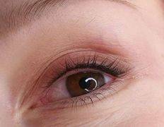 Салон красоты Да-студия, Перманентный макияж глаз - фото 8