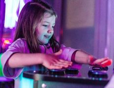 Развлекательный центр Neon park (Неон парк), Праздники - фото 10