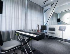 Музыкальная школа Black Line School (Блэк Лайн Скул), Интерьер - фото 16