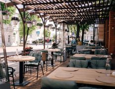 Ресторан Золотой лев, Вход и веранда - фото 5