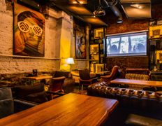 Бар-кальянная HookahPlace Lounge Bar Yakuba Kolasa (ХукаПлейс Лаунж Бар Якуба Коласа), Интерьер - фото 6