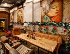 Бар-кальянная HookahPlace Lounge Bar Yakuba Kolasa (ХукаПлейс Лаунж Бар Якуба Коласа), Новогодний интерьер - фото 5