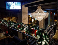 Бар-кальянная HookahPlace Lounge Bar Yakuba Kolasa (ХукаПлейс Лаунж Бар Якуба Коласа), Новогодний интерьер - фото 18