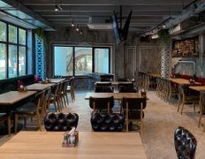 Гастропаб-караоке ОСОБНЯК, Зал-Библиотека - фото 3