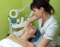 Салон красоты и парикмахерские курсы Жемчужина, Причёски, макияж, маникюр - фото 7