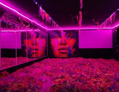 Развлекательный центр Pogruzhenie (Погружение), Neon party зона - фото 3