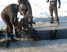 null Коттедж на озере Должа, Погружение дайверов на нашем озере - фото 3