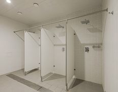 null Теннисный центр «Аква-Минск» (многофункциональный физкультурно-оздоровительный комплекс), Раздевалки - фото 3