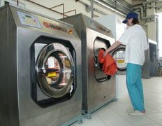 Химчистка и мойка ковров с вывозом и доставкой, чистка мягкой мебели на дому Ковромойка, Стирка пледов, чехлов - фото 2