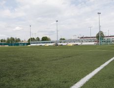 Детско-юношеская спортивная школа по футболу Груганы, Территория - фото 8