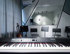 Музыкальная школа Black Line School (Блэк Лайн Скул), Интерьер - фото 18