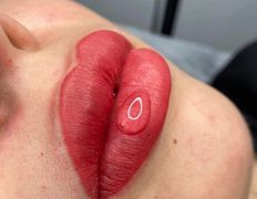 Салон красоты Лерэн Стиль, Перманентный макияж губ - фото 6