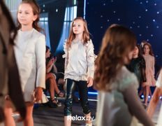 Ресторан Усадьба, Детский показ мод  - фото 4