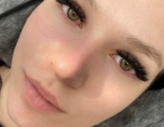 Салон красоты Lashband (Лашбэнд), Работы мастера по наращиванию ресниц Лауры - фото 5