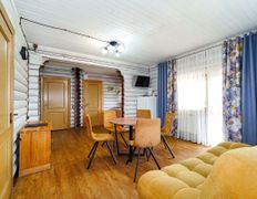 Музейный комплекс Дукорскі маёнтак, Домики для проживания - фото 1