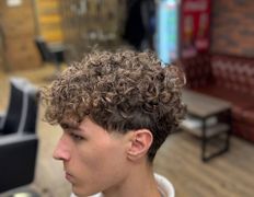 Барбершоп Bercut (Беркут), Мужская химзавивка - фото 3