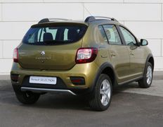 Прокат и аренда автомобилей NOLA Rent-a-Car (Нола рент-э-кар), Renault Sandero Stepway 2017 - фото 2