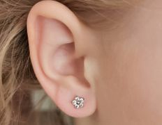 Эстетический центр Grandessa (Грандесса), Прокол ушей и пирсинг - фото 6