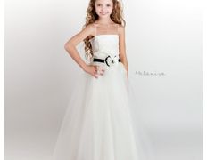 Салон свадебных, вечерних и детских нарядов Le Rina (Ле Рина), Детская коллекция - фото 2