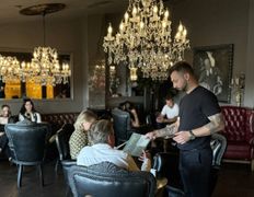 Лаунж Wood & Fire Cigar Lounge (Вуд энд Файр Сигар Лаунж), Интерьер - фото 1