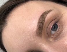 Салон красоты Шевелюра, Долговременная укладка, окраска бровей хной - фото 6