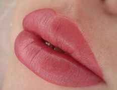 Салон красоты Да-студия, Перманентный макияж губ - фото 19