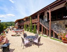 Ресторан армянской кухни Оазис, Летняя терраса - фото 4