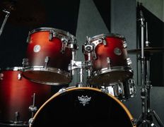 Музыкальная школа Black Line School (Блэк Лайн Скул), Интерьер - фото 1