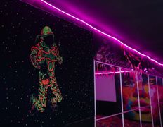 Развлекательный центр Pogruzhenie (Погружение), Neon party зона - фото 15