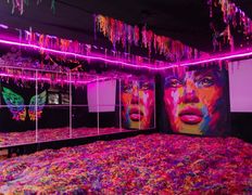 Развлекательный центр Pogruzhenie (Погружение), Neon party зона - фото 8