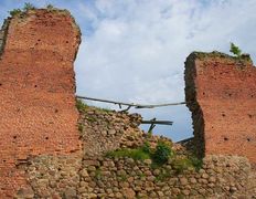 Комплекс оборонительных сооружений Кревский замок, Кревский замок - фото 4