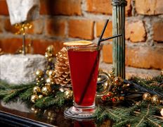 Бар-кальянная HookahPlace Lounge Bar Yakuba Kolasa (ХукаПлейс Лаунж Бар Якуба Коласа), Новогодний интерьер - фото 14