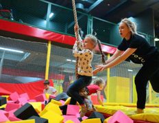 Батутный центр Flash Park (Флэш Парк), Акробатика на батутах - фото 1