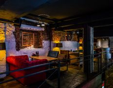 Бар-кальянная HookahPlace Lounge Bar Yakuba Kolasa (ХукаПлейс Лаунж Бар Якуба Коласа), Интерьер - фото 9