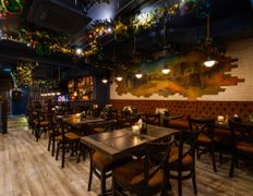 Гастробар Honky Tonk Piano Bar (Хонки Тонк Пиано Бар), Новогоднее оформление зала - фото 7