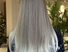 Салон красоты  I&D beauty studio (Ай&Ди бьюти студио), Работы мастера по стрижкам Рустана Туманского - фото 1