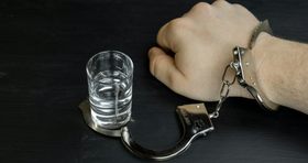Как бросить пить: доступные методы и профессиональная помощь