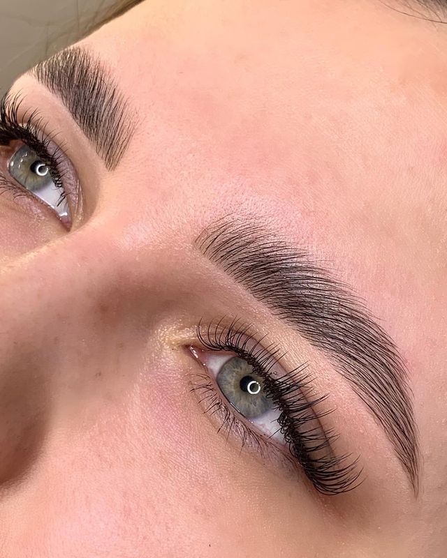 Коррекция, окрашивание бровей Салон красоты «Pavlin Немига (Павлин)» - фото 6035883