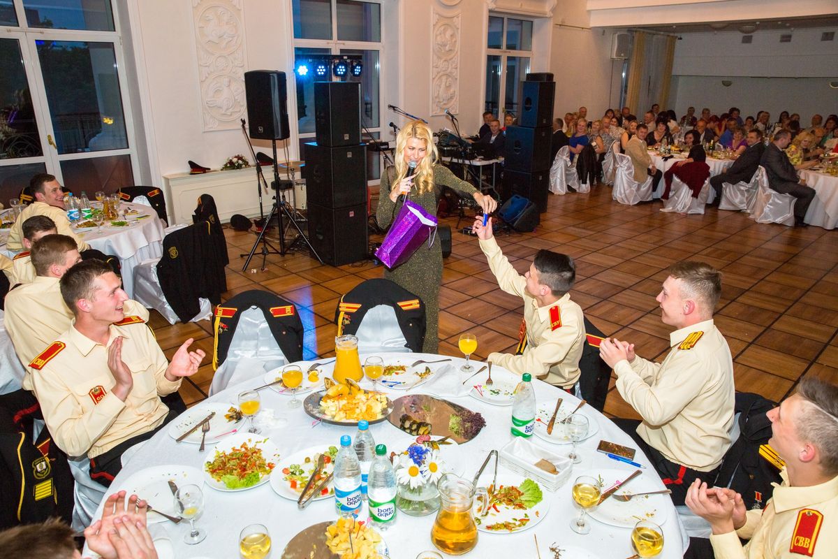 Ведущая Элли Ведущая  «Элли» - фото 3478605